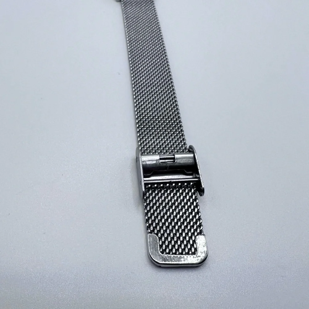 Stuhrling Lady Casatorra Elite 29mm Mesh Watch Needs Battery
